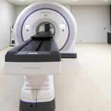 L'entreprise Accuray a inauguré mardi au sein du Genolier Innovation Hub un pôle qui vise à maximiser les promesses de la radiothérapie. KEYSTONE/CYRIL ZINGARO